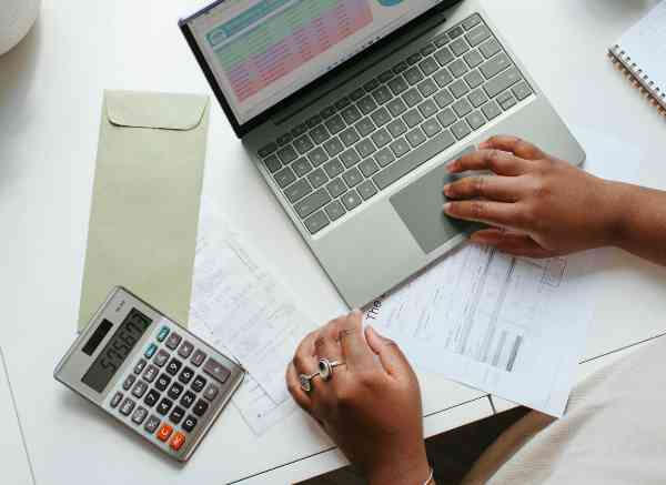 Get SA Loupe Consulting's free Google Sheets Small Business Bookkeeping Tracker – a simple Google Sheet to help you monitor key metrics without the cost of a monthly subscription